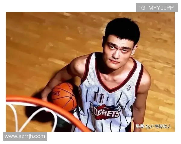 姚明走马亮相引发热议展现风采与魅力的精彩瞬间 姚明走马亮相引发热议展现风采与魅力的精彩瞬间