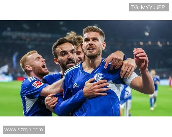 激战沙尔克04vs拜仁：德甲巅峰对决，谁能笑到最后？